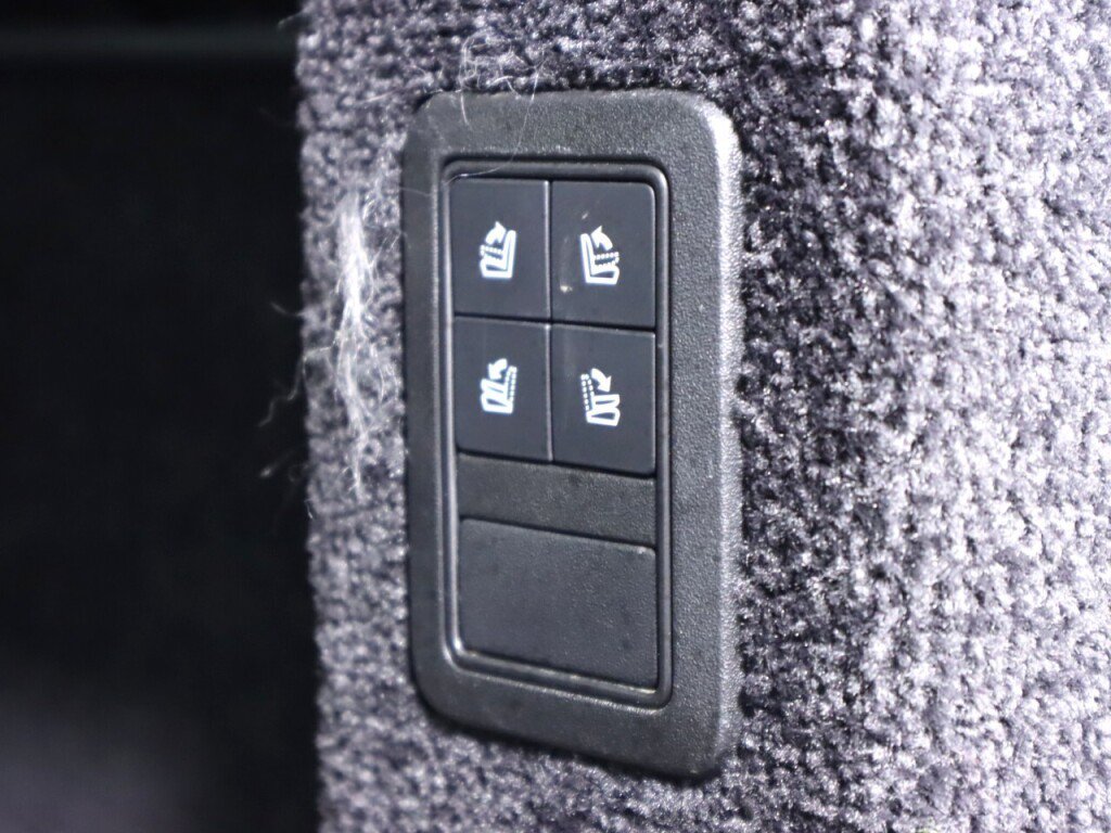 Used 2017 Land Rover Range Rover HSE AWD/4WD image 39