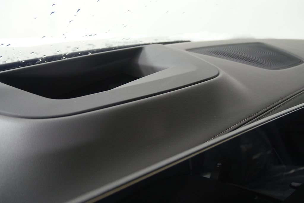 New 2026 BMW X5 xDrive50e image 19