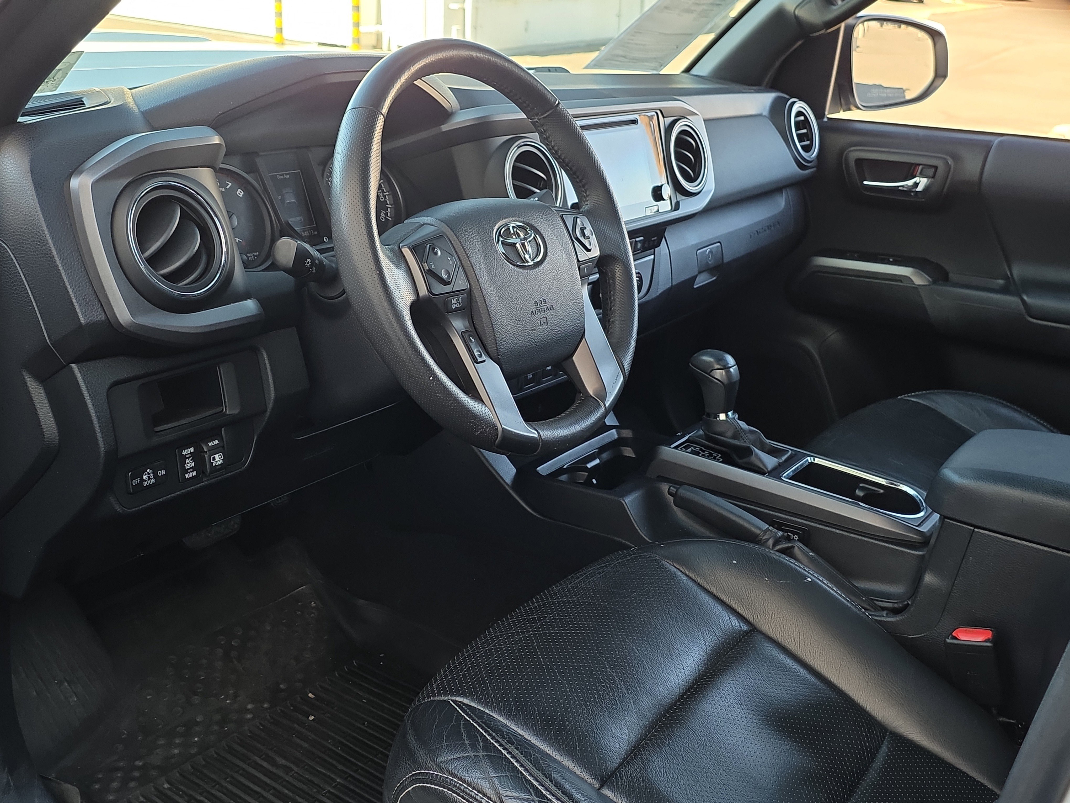 Used 2017 Toyota Tacoma TRD Sport w/ Premium & Technology Package AWD/4WD image 14