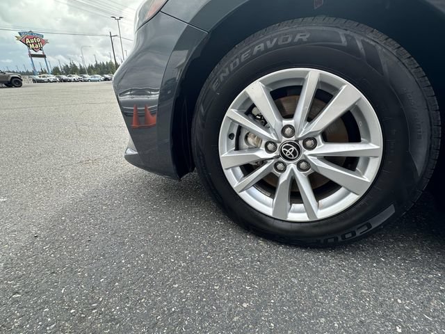 Used 2025 Toyota Camry LE FWD image 25
