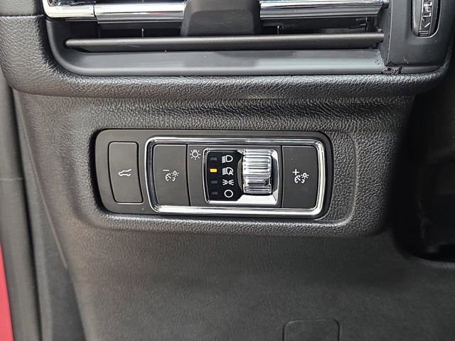 Used 2020 Lincoln Corsair AWD image 23