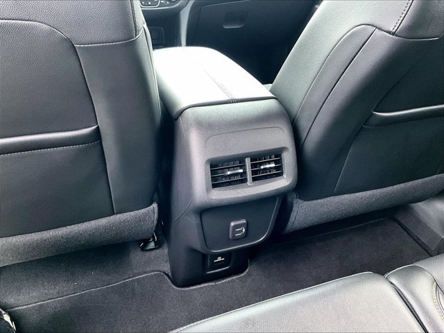 Used 2023 Chevrolet Equinox Premier FWD image 22
