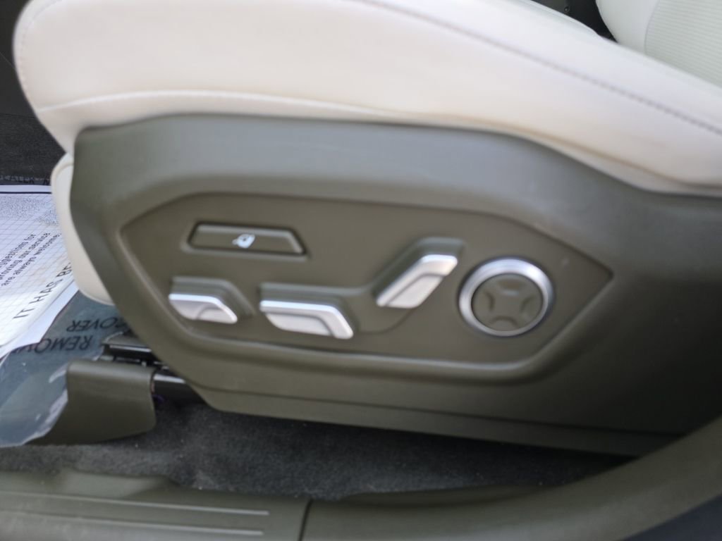 Used 2024 Hyundai Santa Fe Calligraphy AWD/4WD image 22