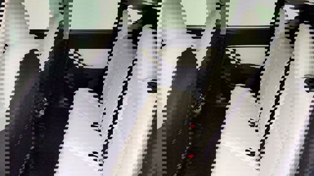 Used 2022 Tesla Model Y Performance image 27