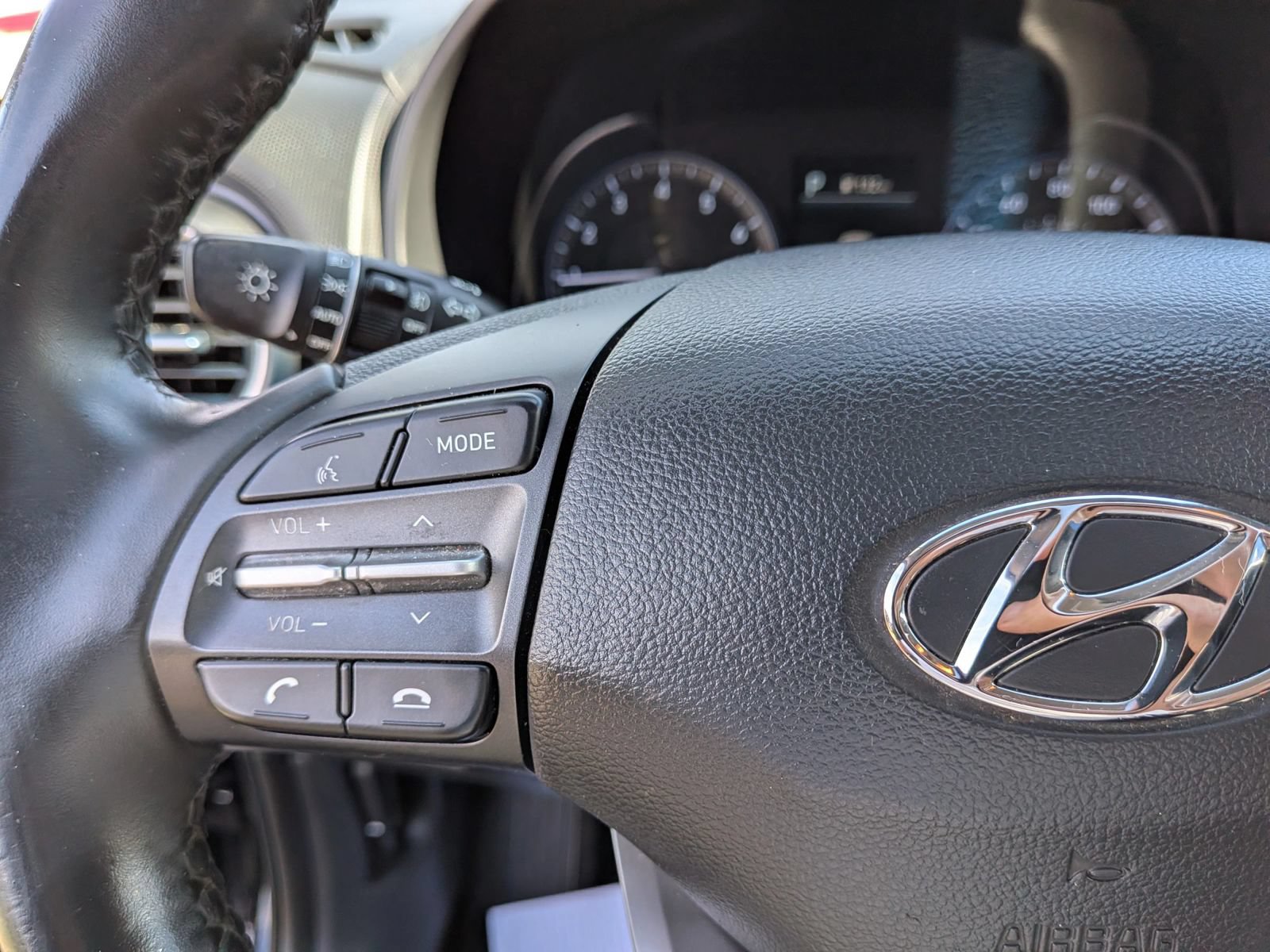 Used 2021 Hyundai Kona Limited AWD/4WD image 48