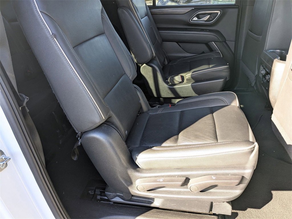 Used 2023 Chevrolet Suburban Premier image 39
