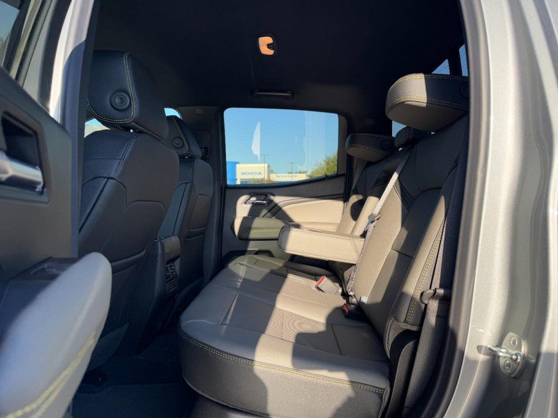 New 2026 Chevrolet Colorado ZR2 image 9