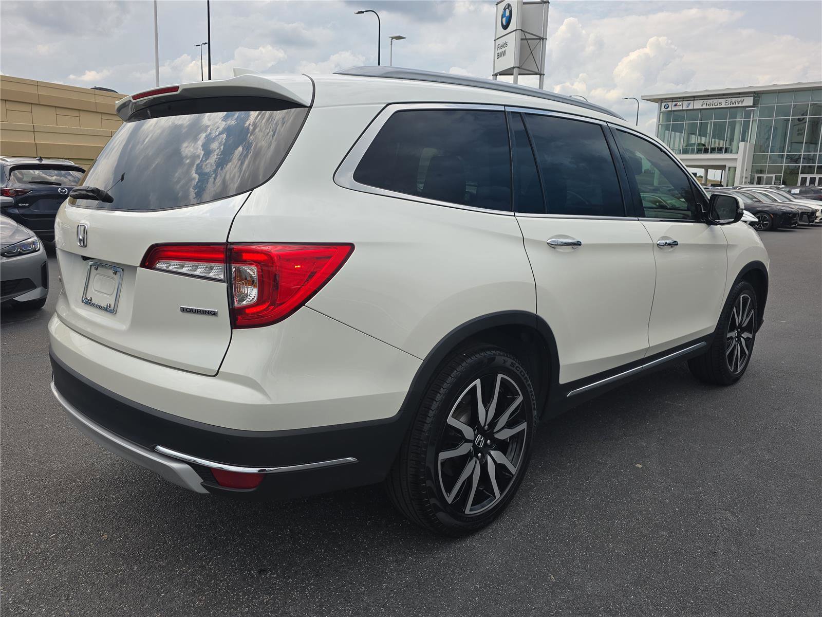 Used 2019 Honda Pilot Touring image 4