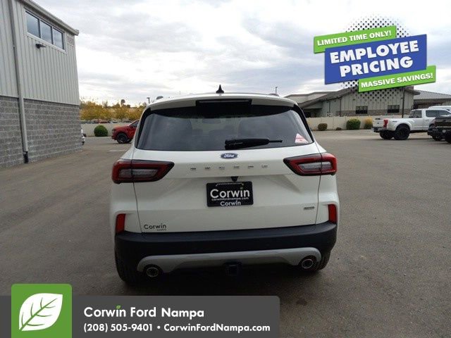New 2025 Ford Escape SE w/ PHEV Premium Package FWD image 4