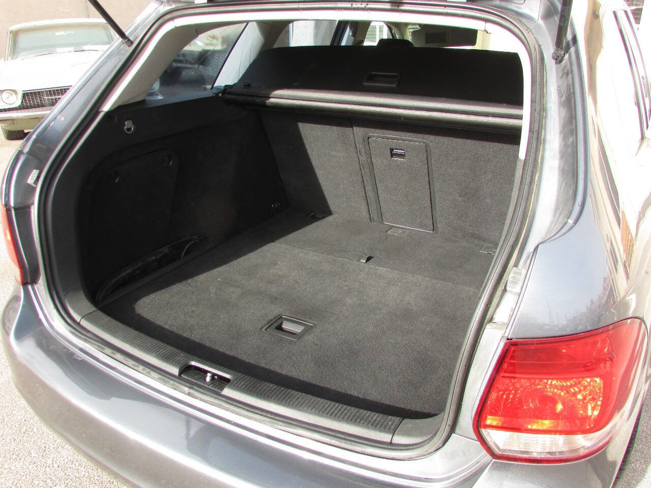 Used 2011 Volkswagen Jetta S image 24