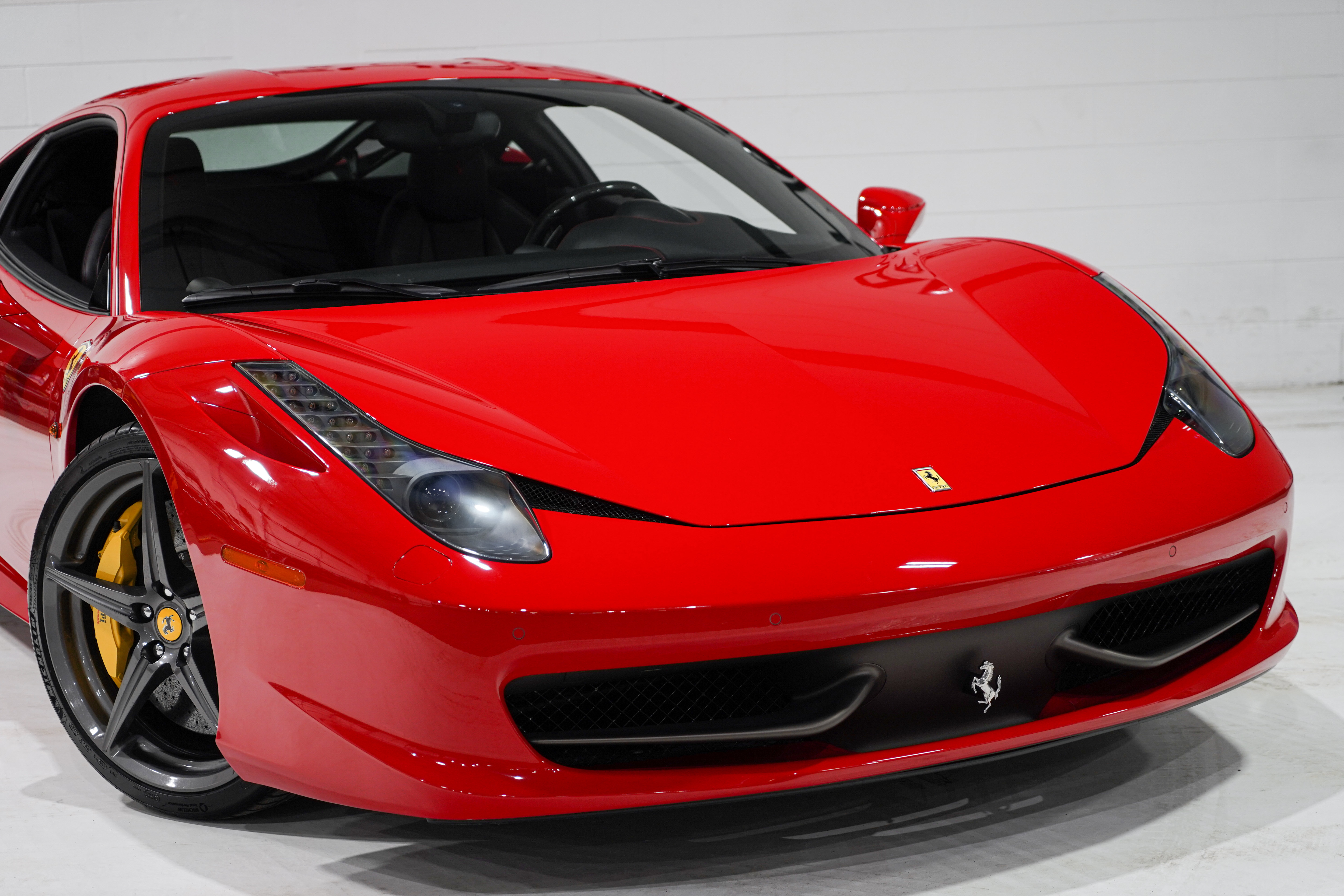 Used 2014 Ferrari 458 Italia Coupe RWD image 23