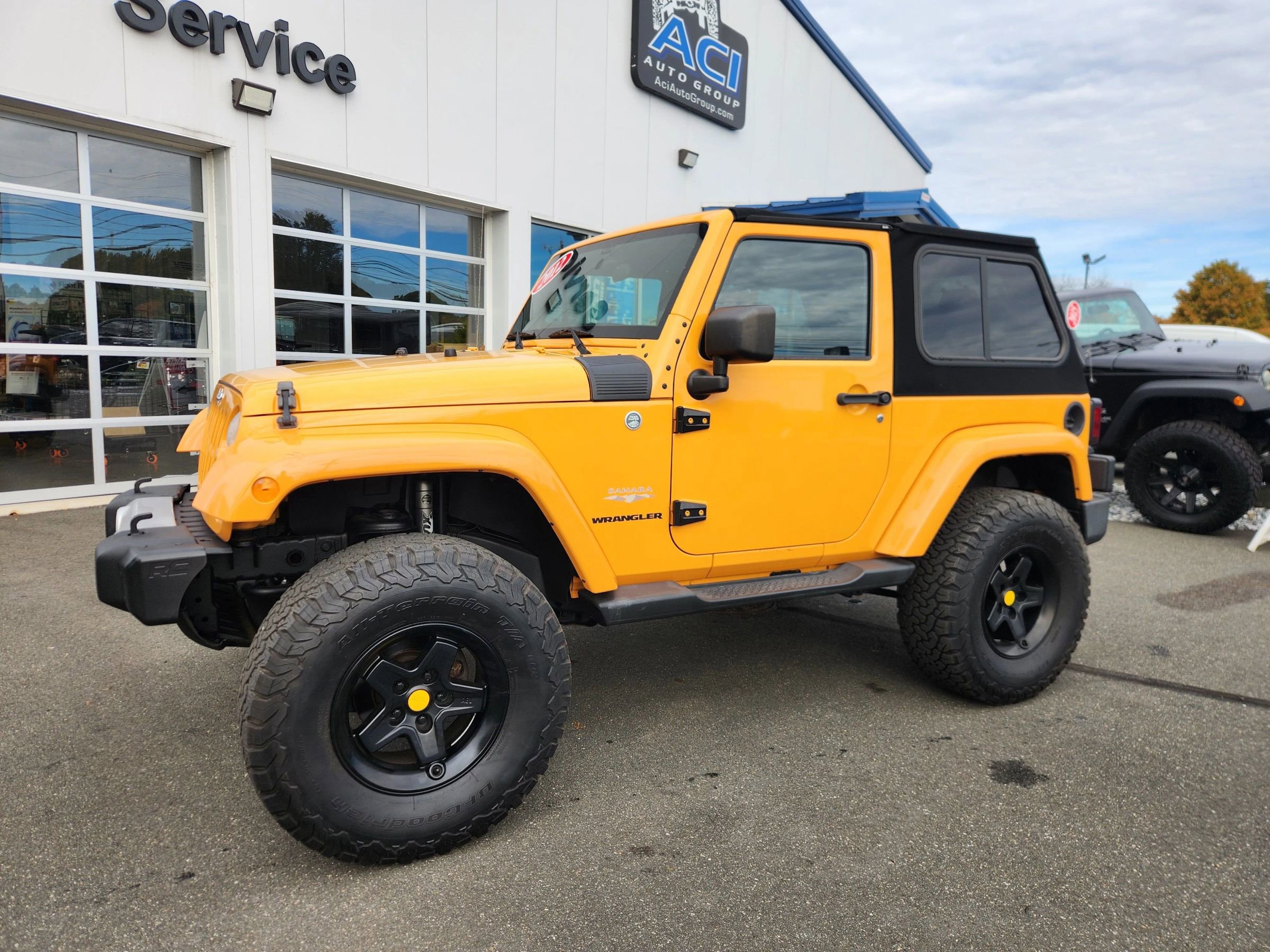 Used 2012 Jeep Wrangler Sahara image 7