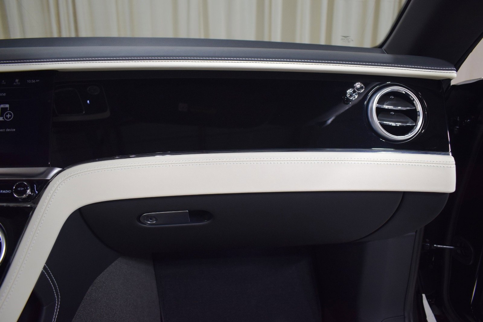 New 2025 Bentley Continental GTC image 25