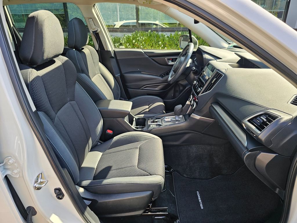 Used 2023 Subaru Forester Premium AWD/4WD image 11