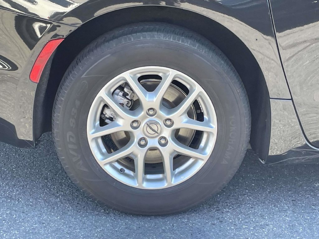 Certified 2023 Chrysler Pacifica Touring-L FWD image 13