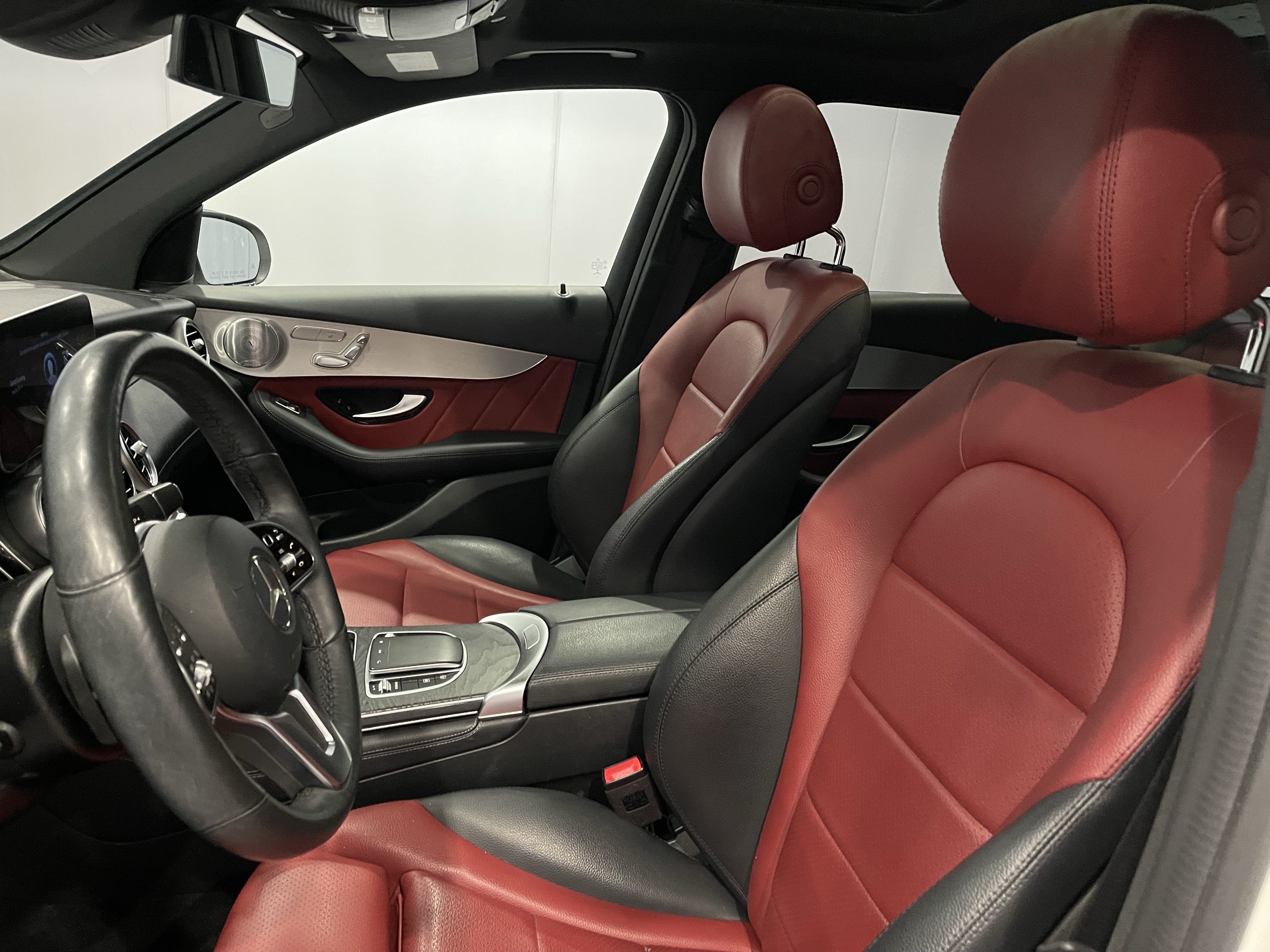 Used 2020 Mercedes-Benz GLC 300 4MATIC image 14