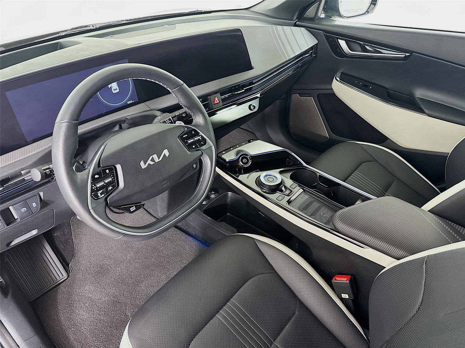 Used 2024 Kia EV6 GT-Line image 11