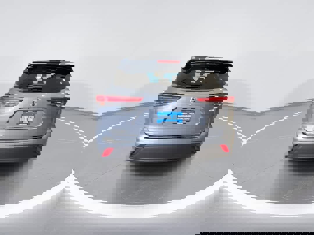 Used 2020 Toyota Highlander XLE image 7