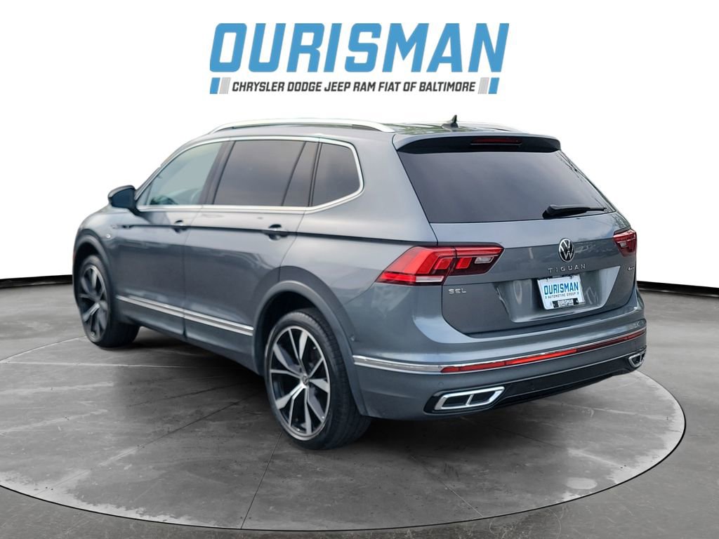 Used 2022 Volkswagen Tiguan SEL R-Line image 4