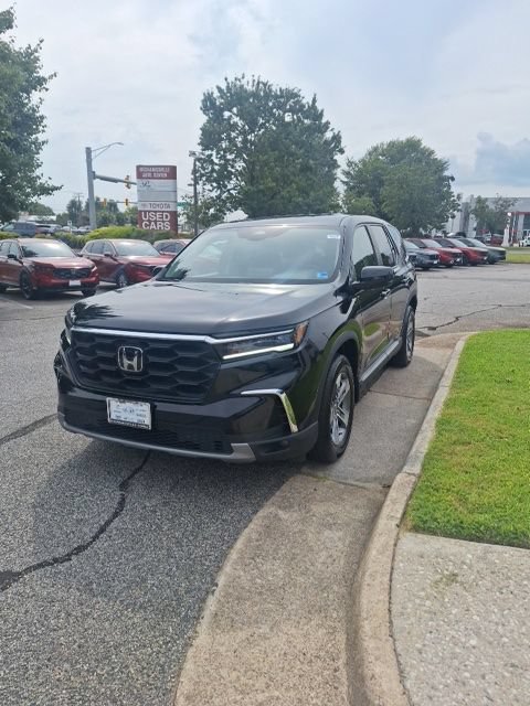 Used 2023 Honda Pilot EX-L image 3