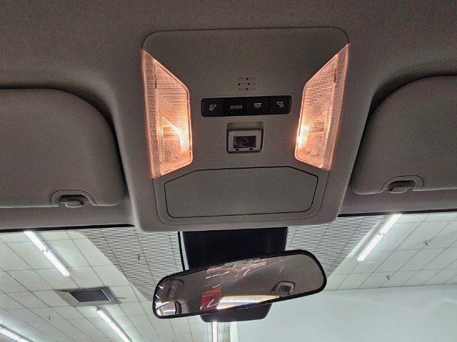 Used 2021 Toyota RAV4 LE AWD/4WD image 23