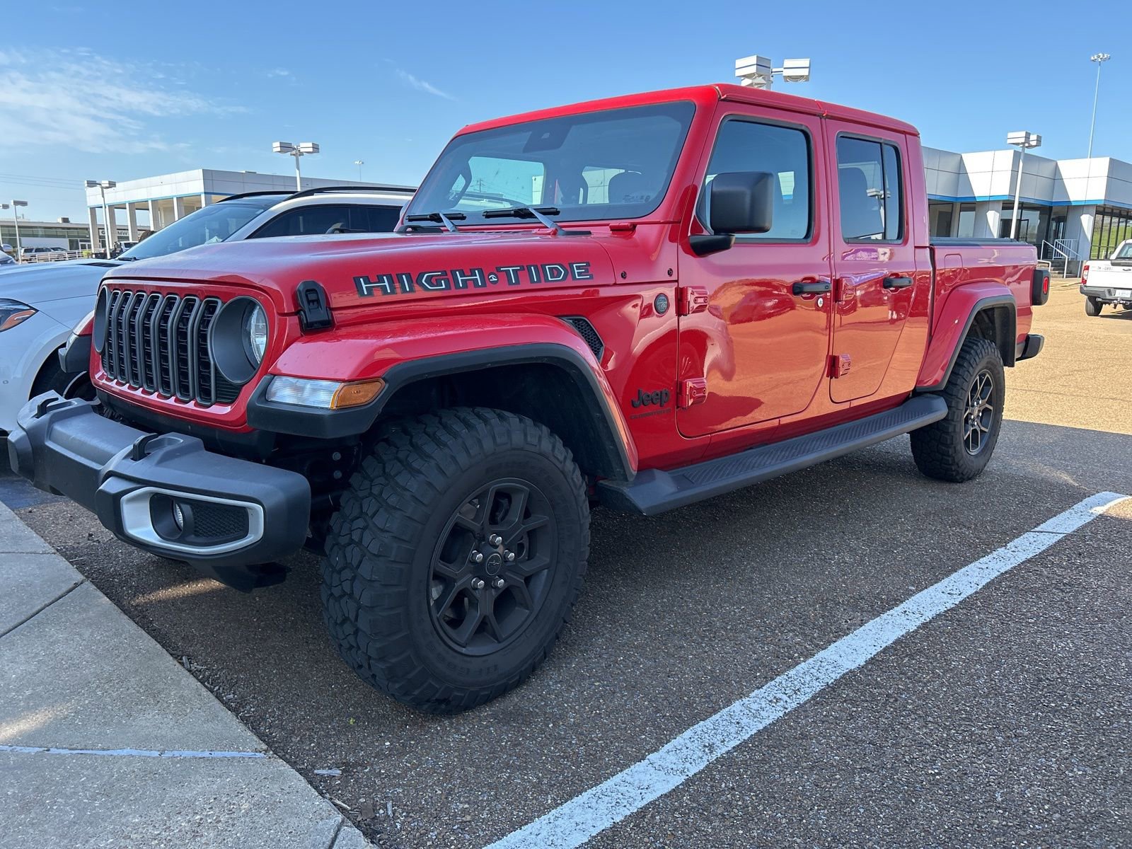 Used 2025 Jeep Gladiator High Tide image 13