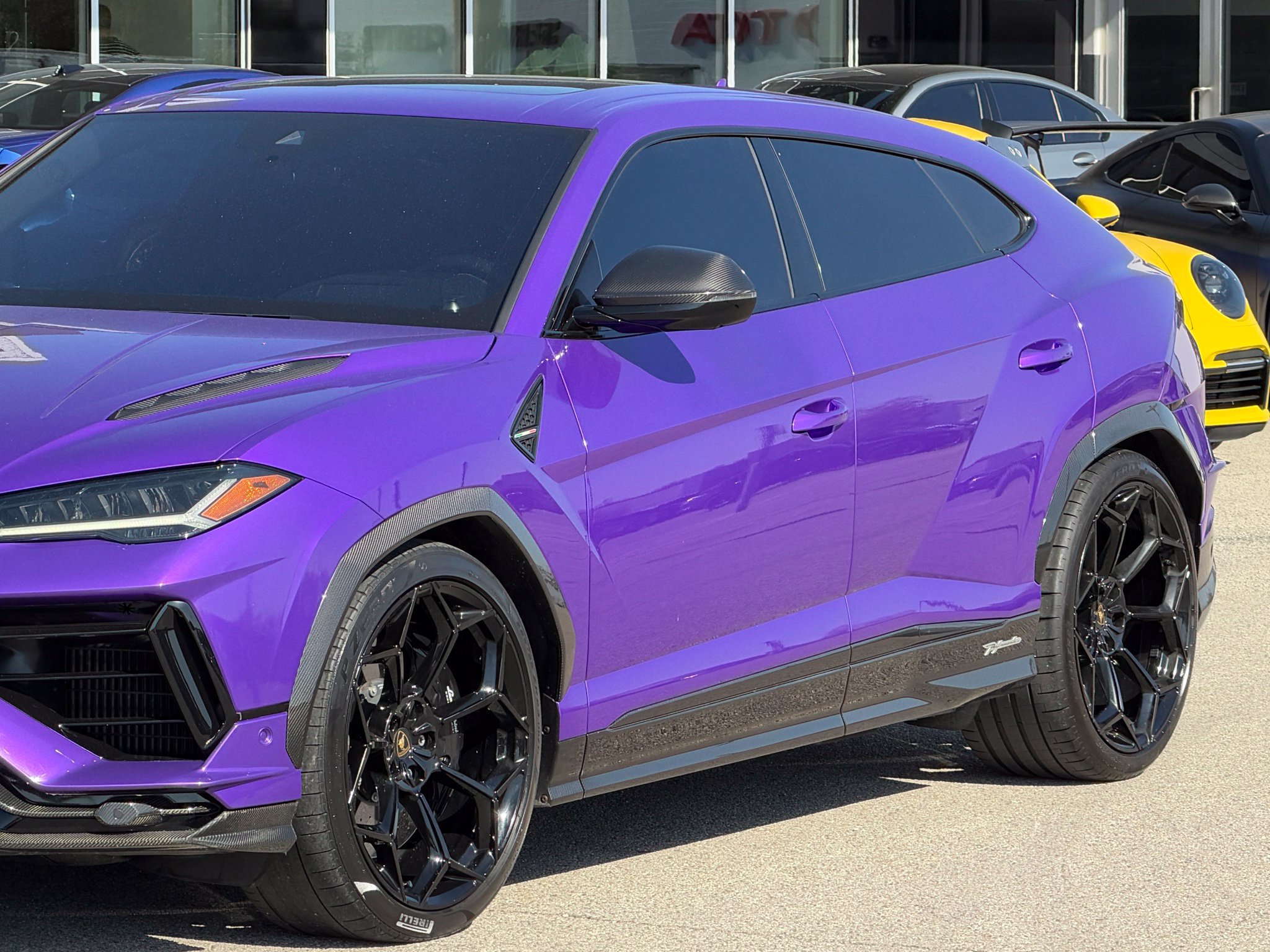 Used 2023 Lamborghini Urus Performante AWD/4WD image 10