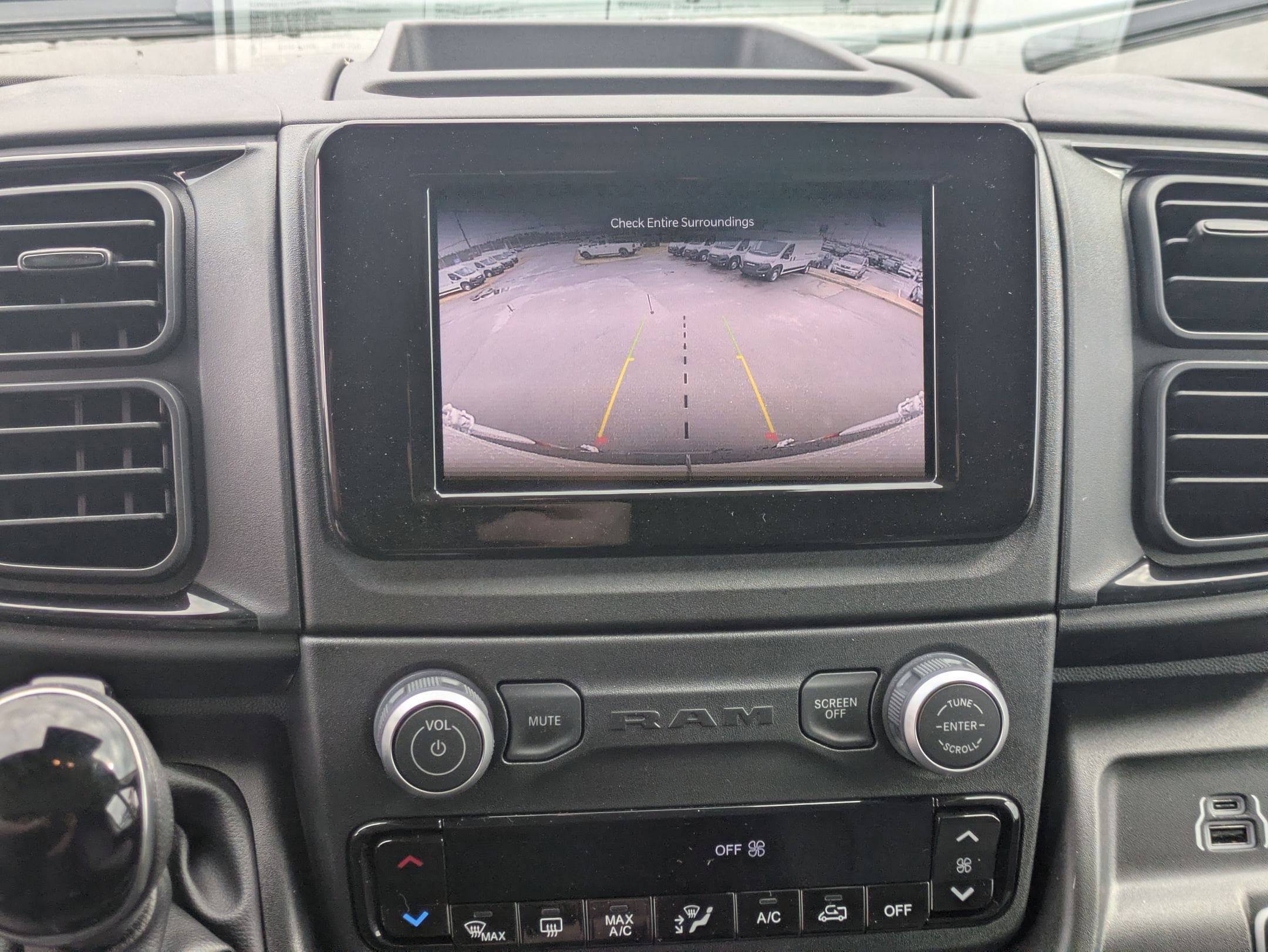 New 2026 RAM ProMaster 2500 w/ Convenience Group FWD image 18