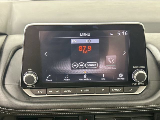 Used 2025 Nissan Rogue SV AWD/4WD image 11