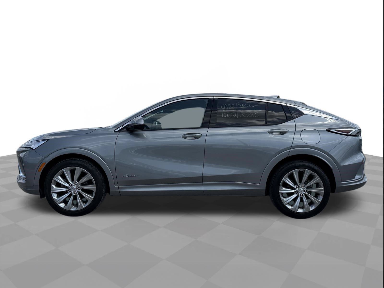Used 2025 Buick Envista Avenir FWD image 2