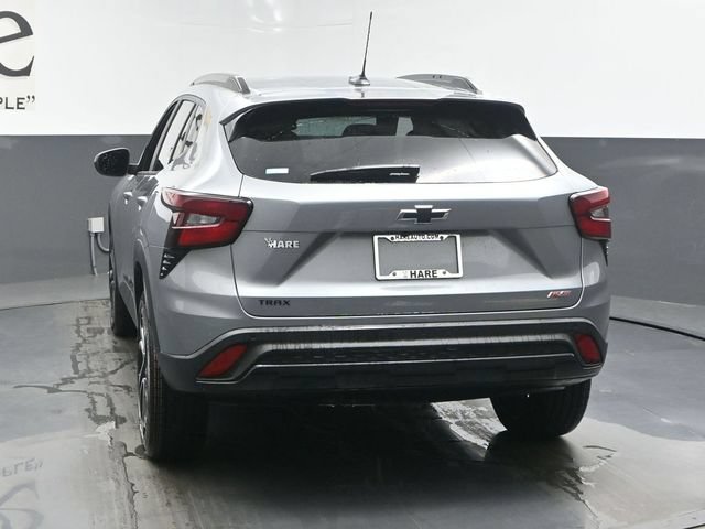 New 2026 Chevrolet Trax RS w/ Sunroof Package FWD image 13