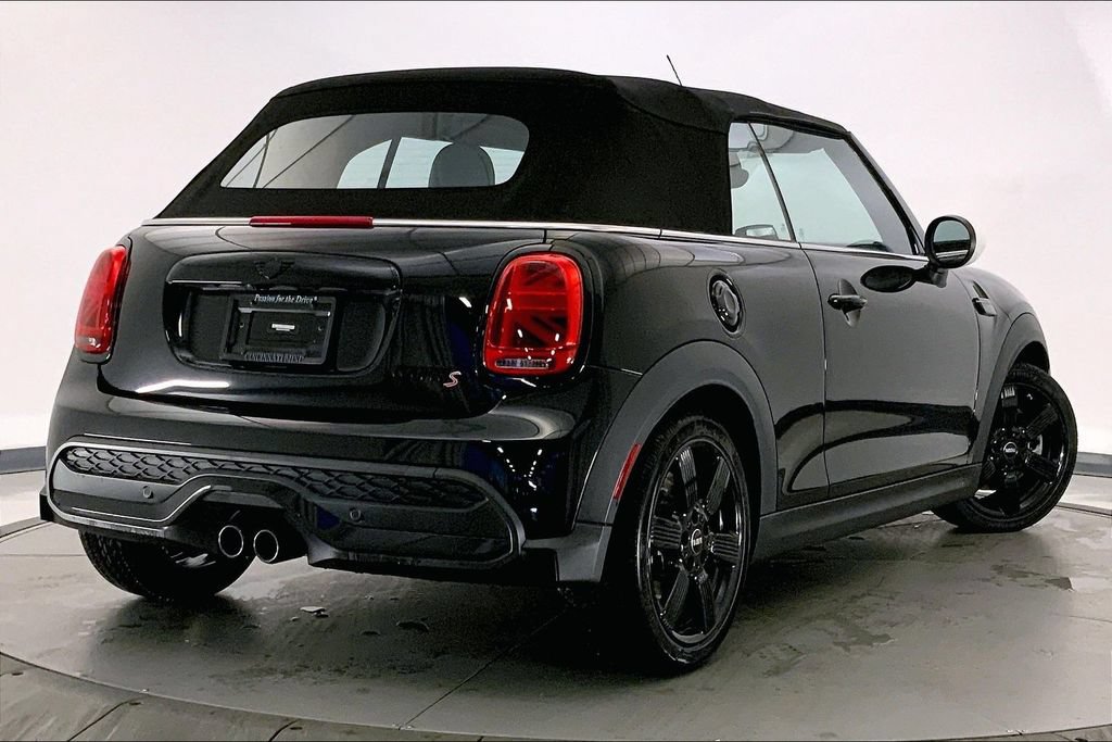 Certified 2023 MINI Cooper S w/ Signature Upholstery Package FWD image 12