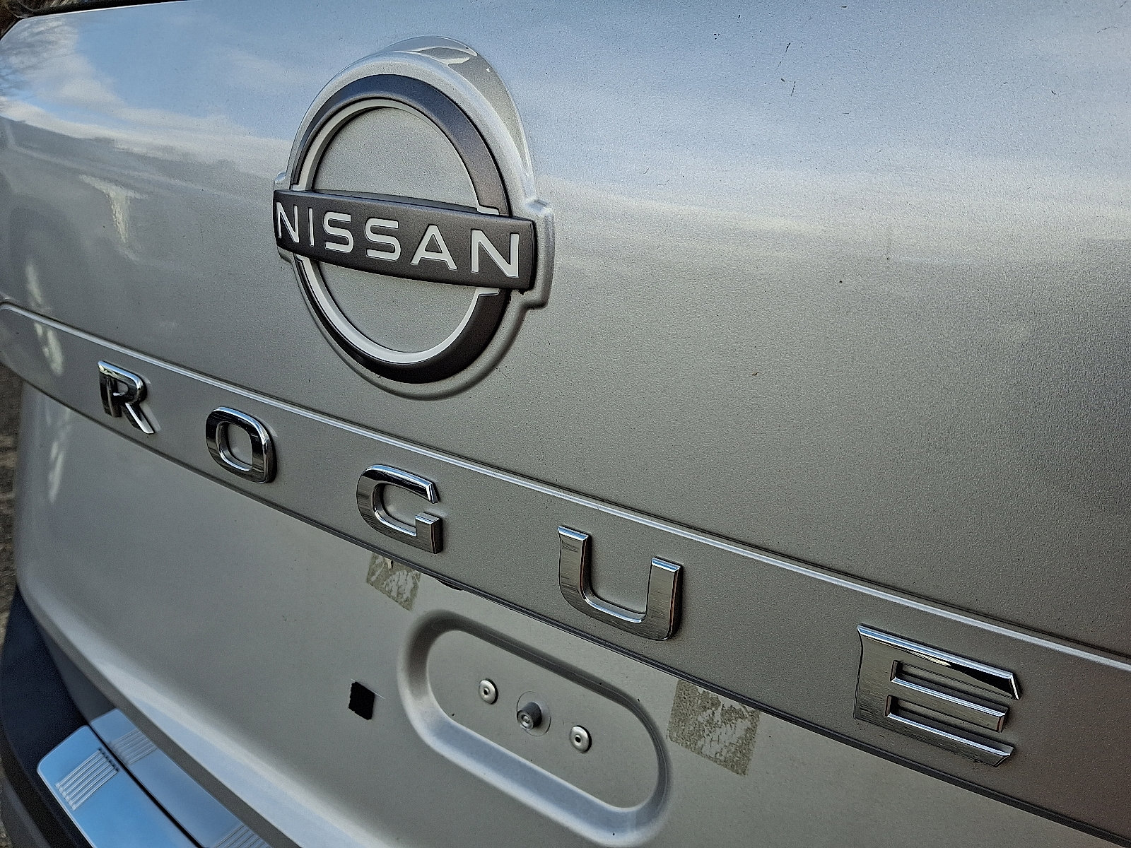 Certified 2022 Nissan Rogue SV image 29