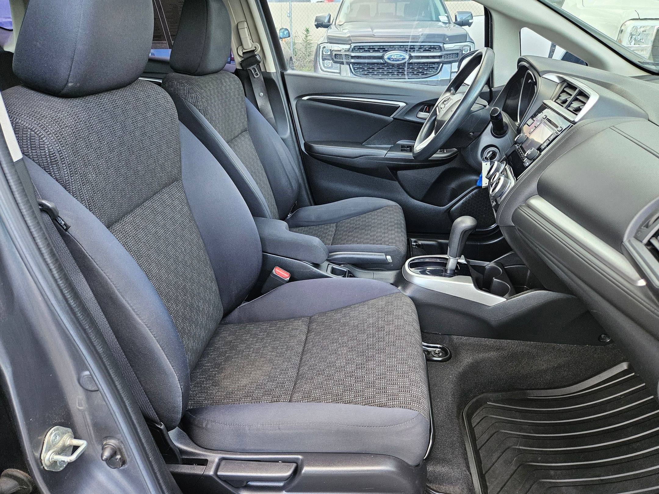 Used 2017 Honda Fit LX image 32