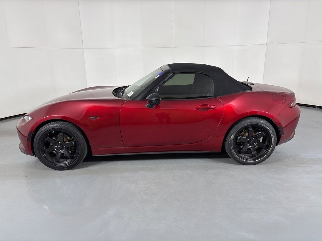 Used 2019 MAZDA MX-5 Miata Sport w/ I-ACTIVSENSE Sport Package image 5