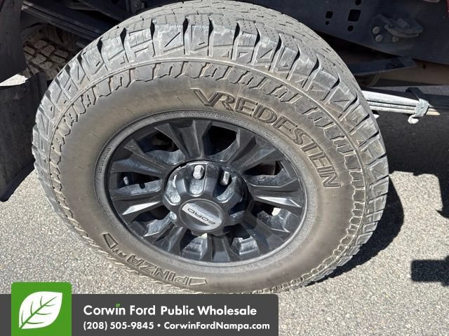 Used 2023 Ford F250 Lariat w/ Lariat Ultimate Package AWD/4WD image 11