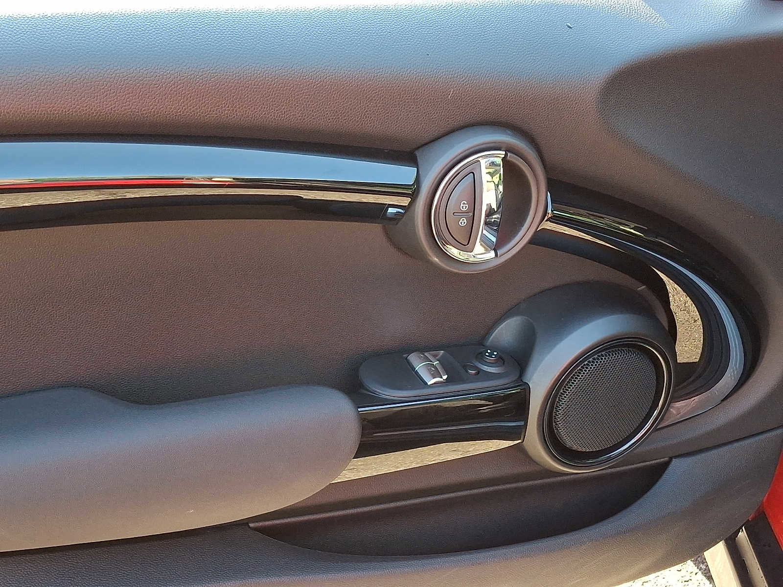 Used 2020 MINI Cooper S w/ Storage Package FWD image 9