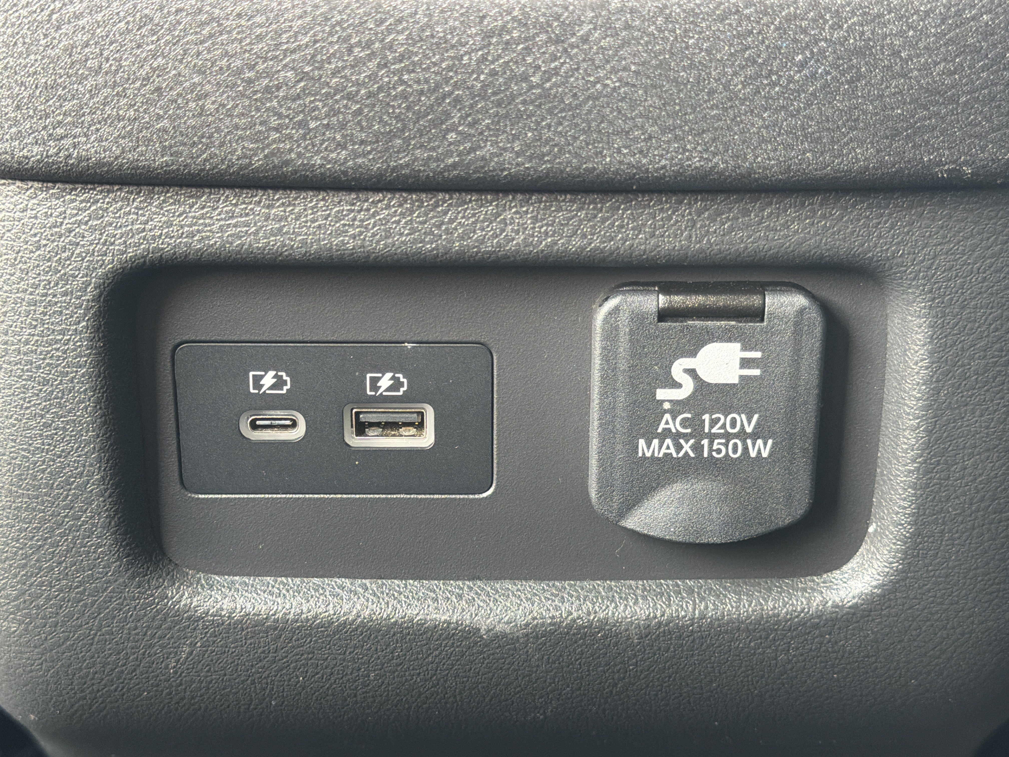 Used 2023 Nissan Pathfinder Platinum AWD/4WD image 22