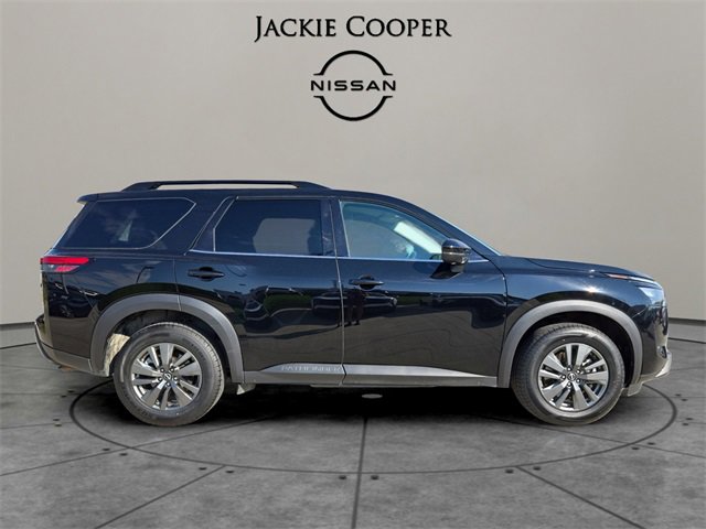 Certified 2024 Nissan Pathfinder SV image 6