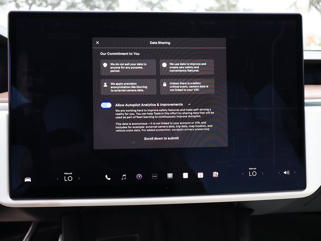 Used 2022 Tesla Model S image 48