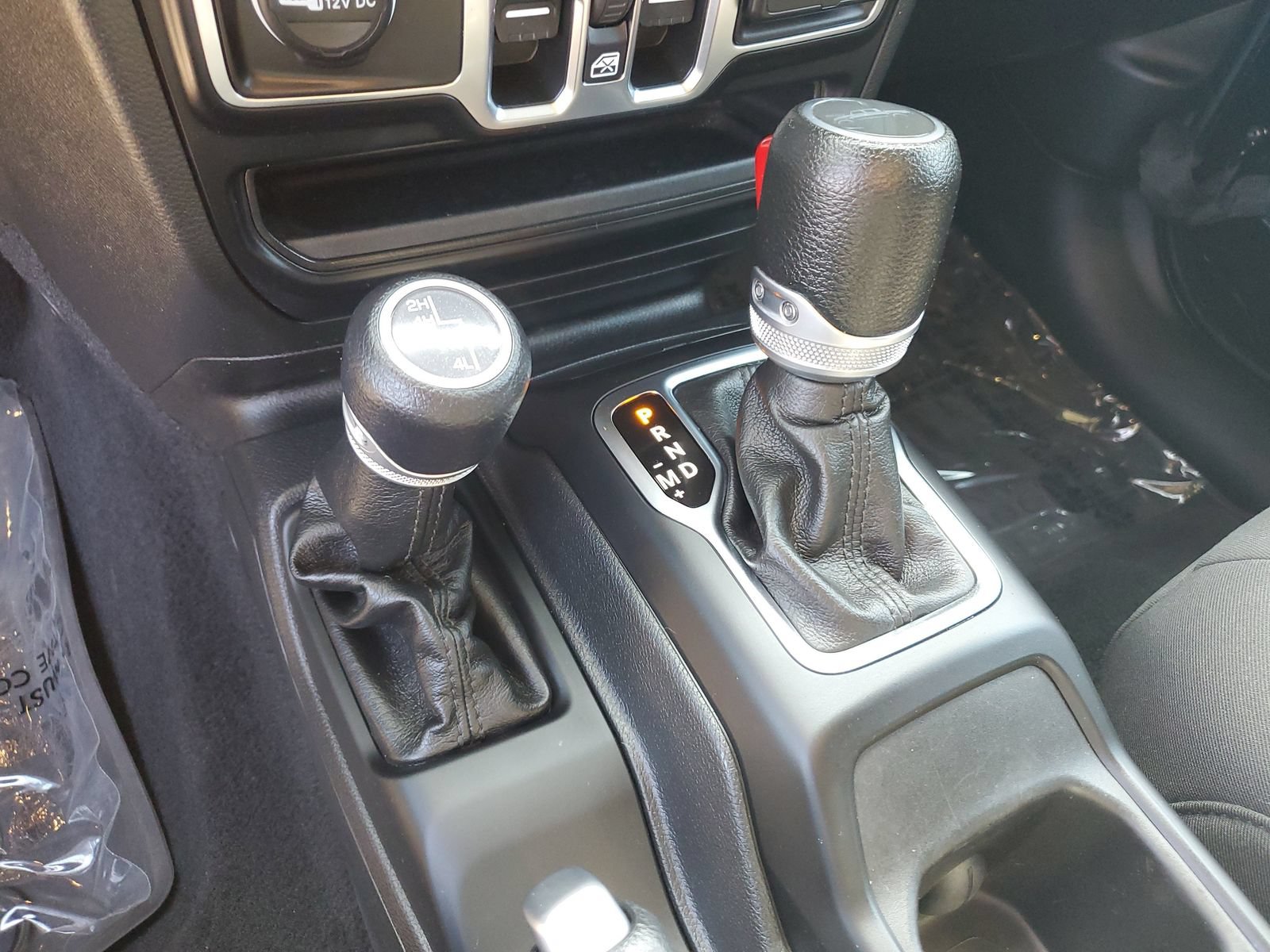 Used 2023 Jeep Gladiator Sport AWD/4WD image 24