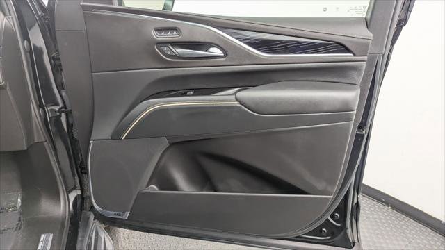 Used 2023 Cadillac Escalade ESV Sport AWD/4WD image 23