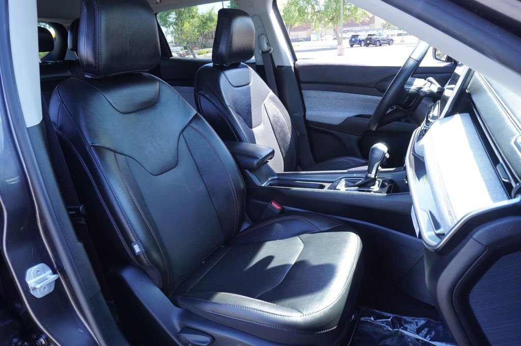 Used 2022 Jeep Compass Latitude image 12