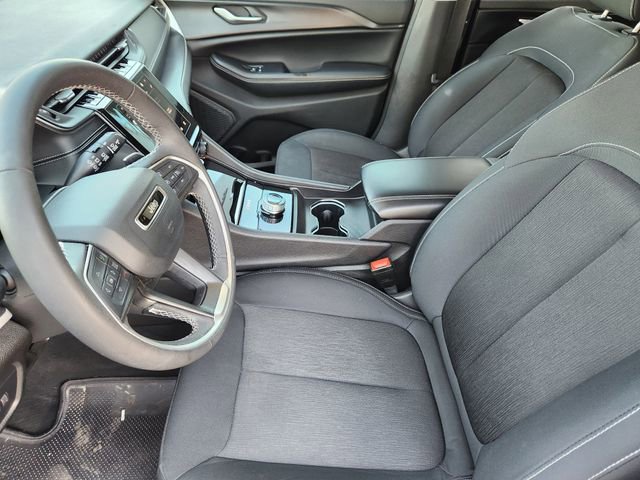 Used 2024 Jeep Grand Cherokee L Laredo image 13