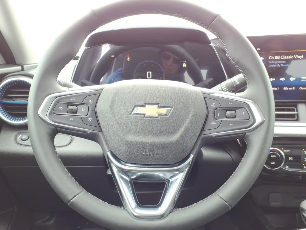 New 2026 Chevrolet Trax LT w/ Driver Confidence Package image 12