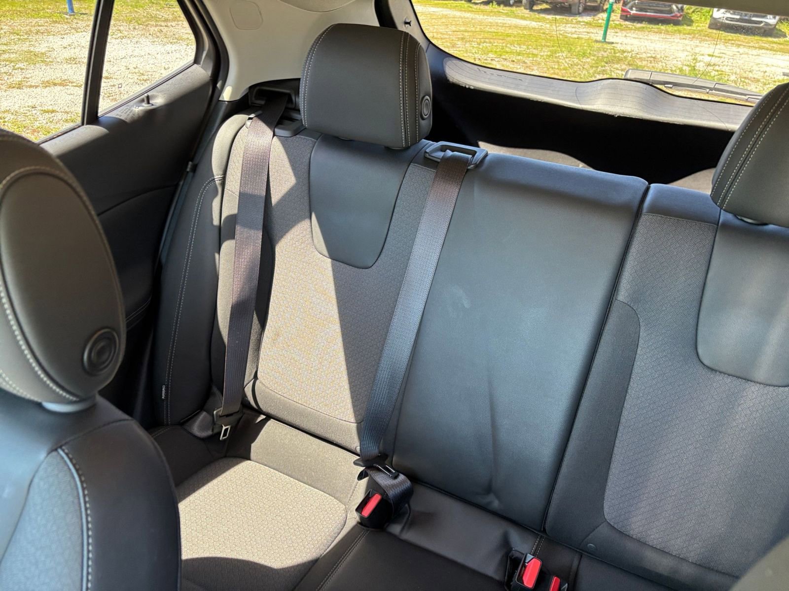 Used 2025 Buick Encore GX Preferred FWD image 41