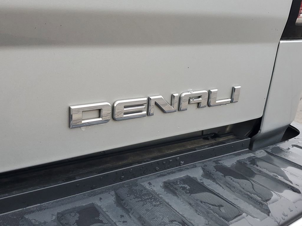 Used 2018 GMC Sierra 1500 Denali w/ Denali Ultimate Package AWD/4WD image 8