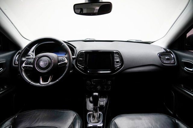 Used 2018 Jeep Compass Limited w/ Navigation Group image 26