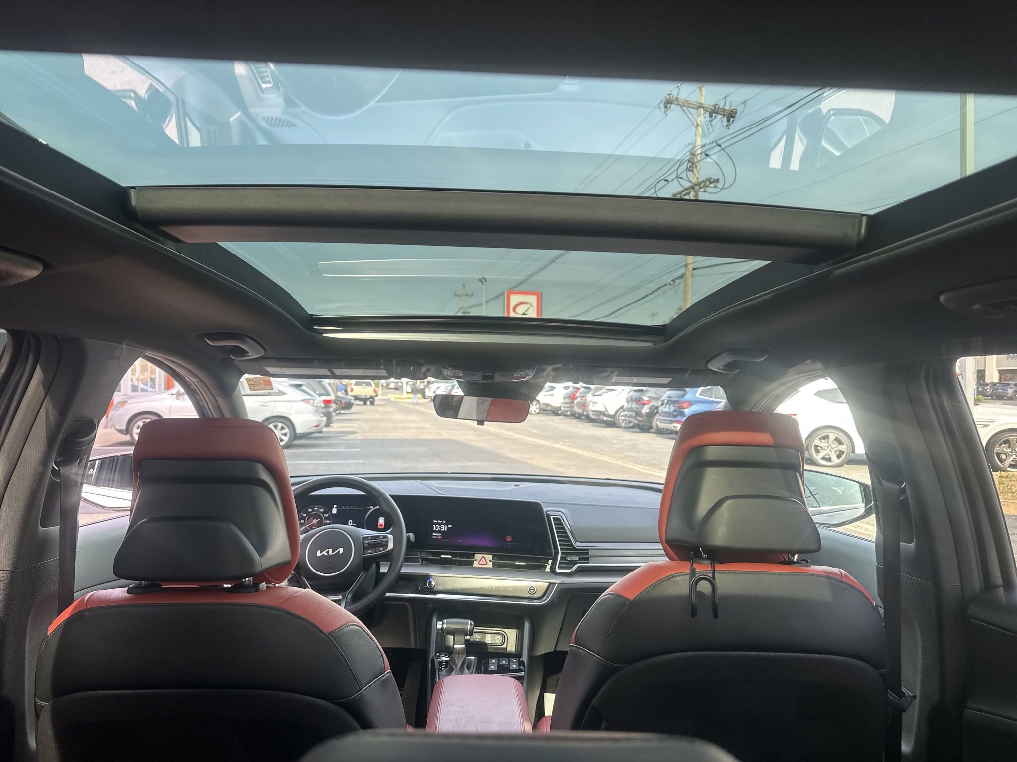 Used 2025 Kia Sportage SX image 18