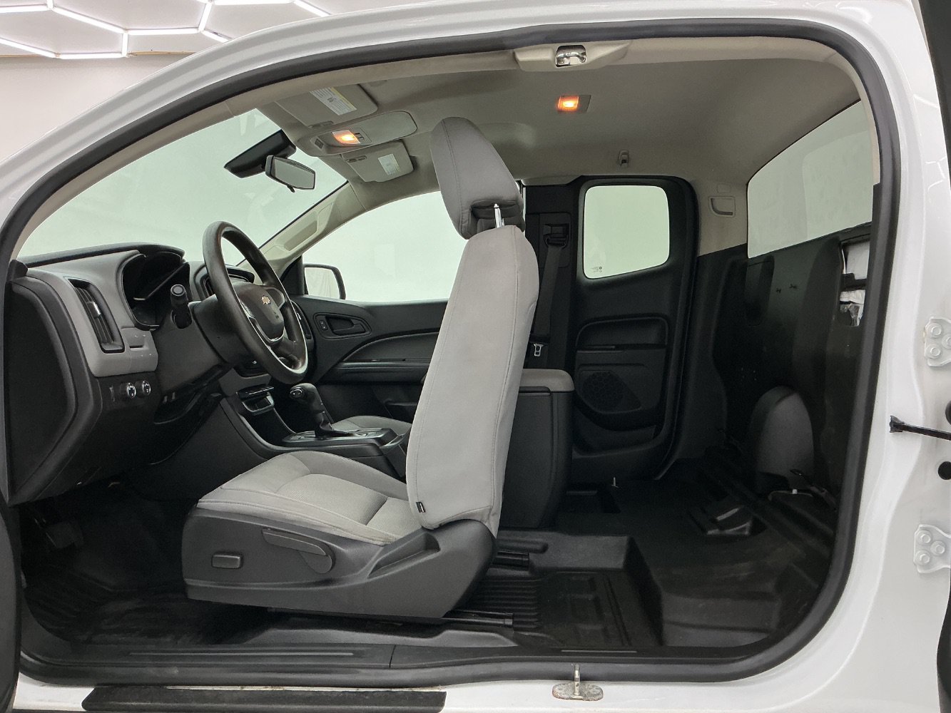 Used 2020 Chevrolet Colorado W/T w/ WT Convenience Package AWD/4WD image 20
